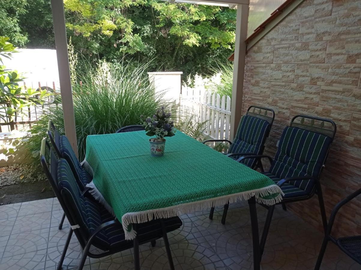 Sommer Ferienhaus Balatonszarszo Exterior foto